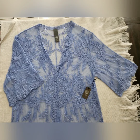 Vince Camuto sheer lace cardigans/kimonos - Picture 7 of 8